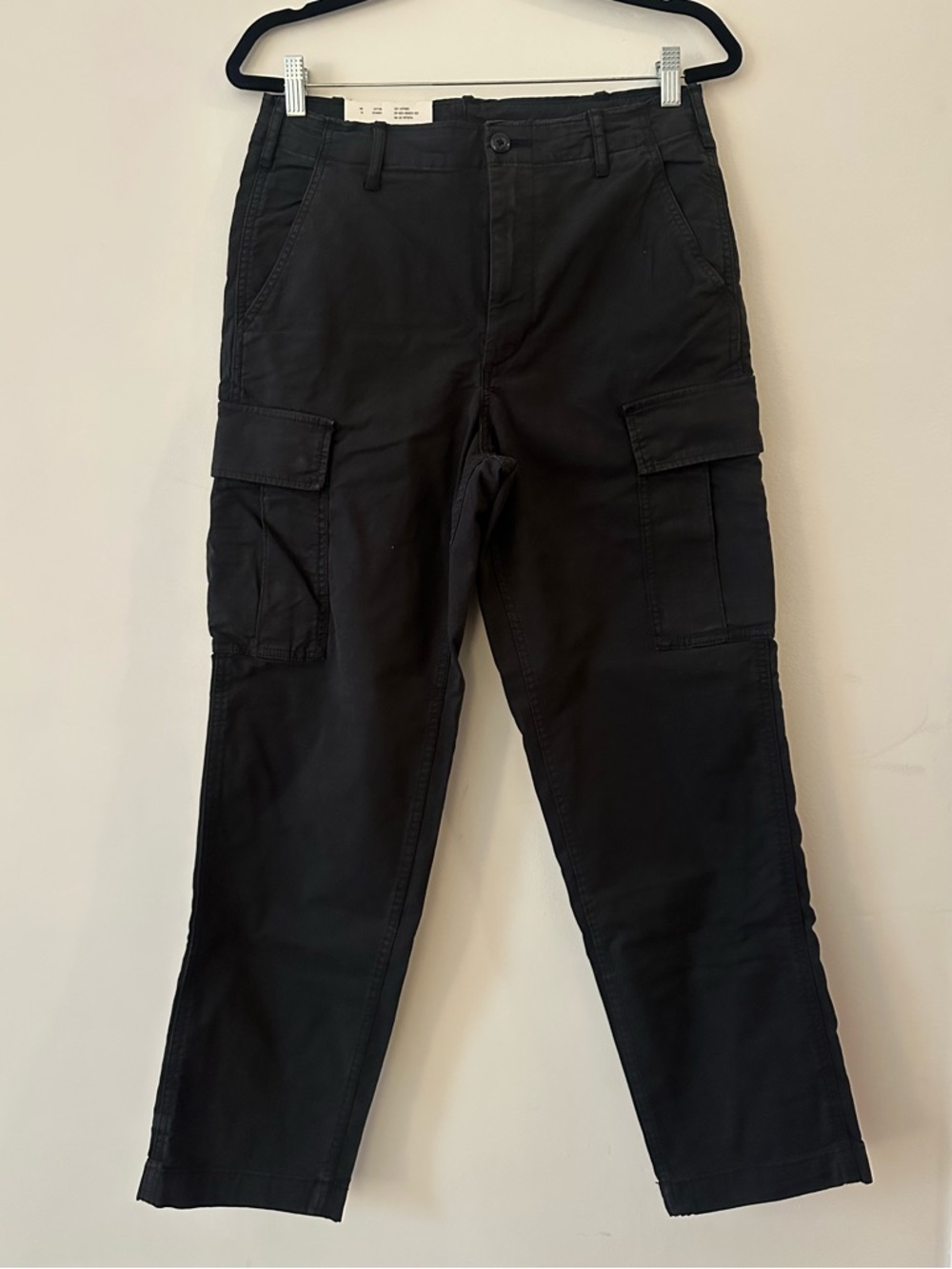 Uniqlo Men's Black Cargo Pants with Utility Pockets - S Waist 27-30in NWT New